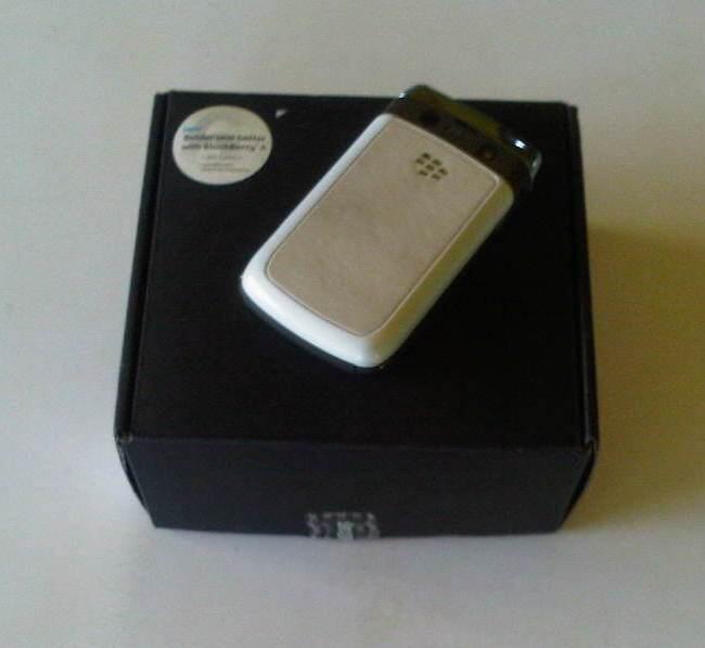 BLACKBERRY 9780 ONYX 2 WHITE FULLSET TAM MALANG