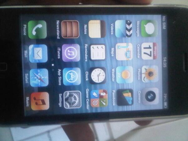 Wts iphone 3gs white 16 gb FU (cod batam)