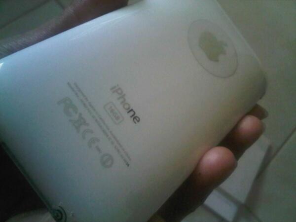Wts iphone 3gs white 16 gb FU (cod batam)