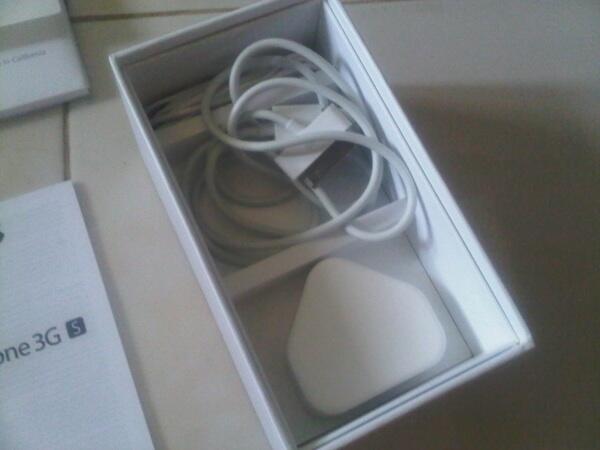 Wts iphone 3gs white 16 gb FU (cod batam)