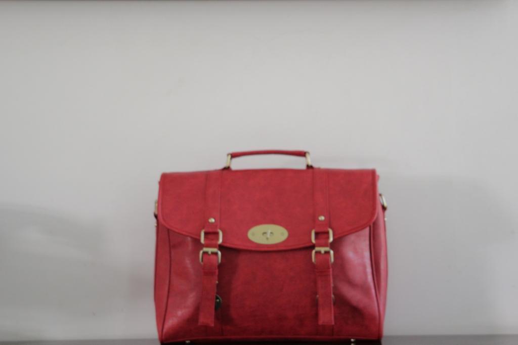 dompet charles and keith,tas guess,ciciero ORIGINAL