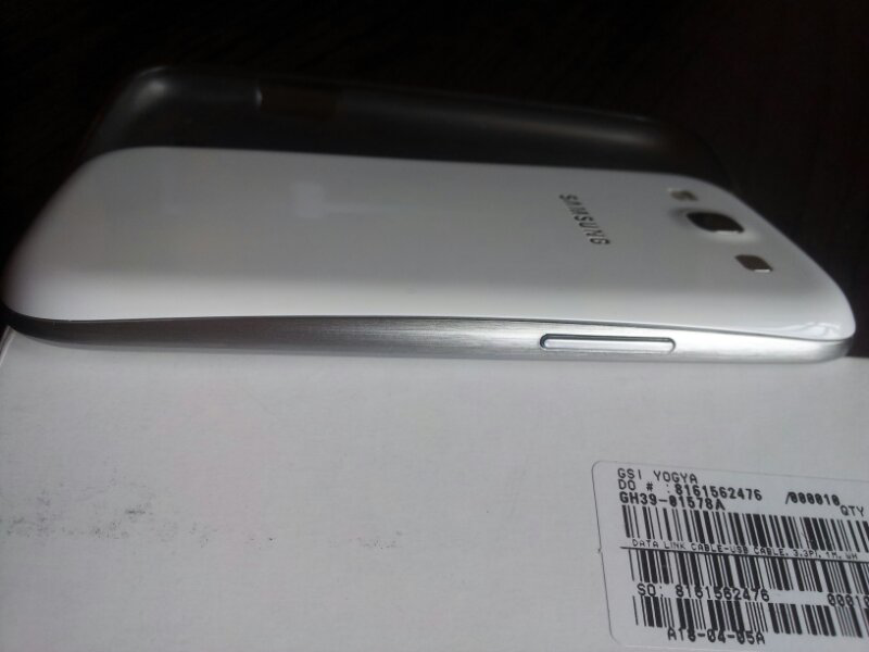 Samsung Galaxy S III (S3) White 16GB