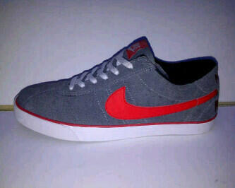 Di Jual Sepatu Nike Murah, Dan Berkualitas