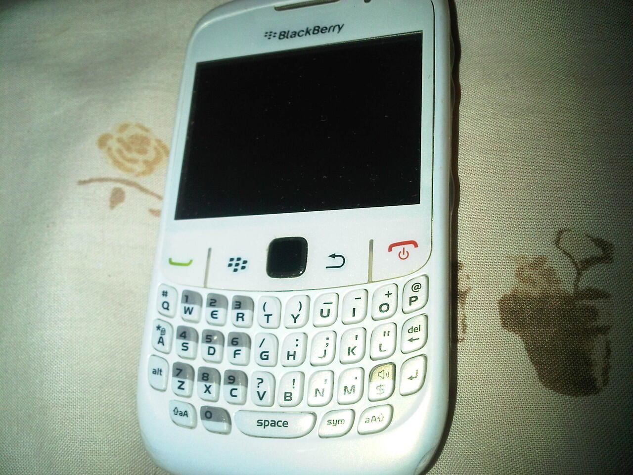 blackberry 8520 PUTIH / WHITE