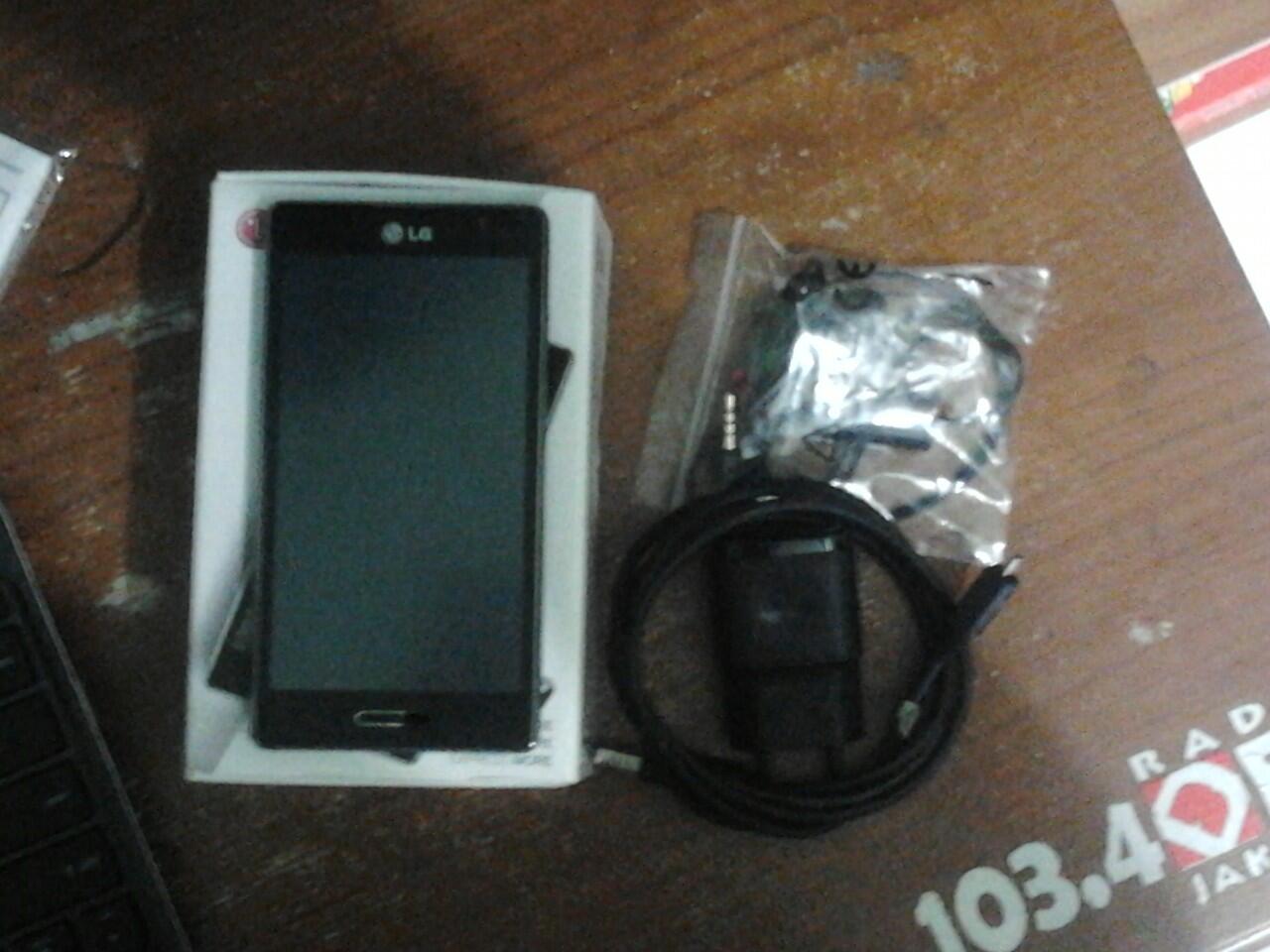 Jual LG-P765 OPTIMUS L9