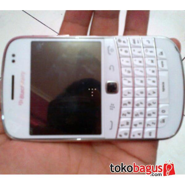 BlackBerry 9900 Dakota murmer mulus..