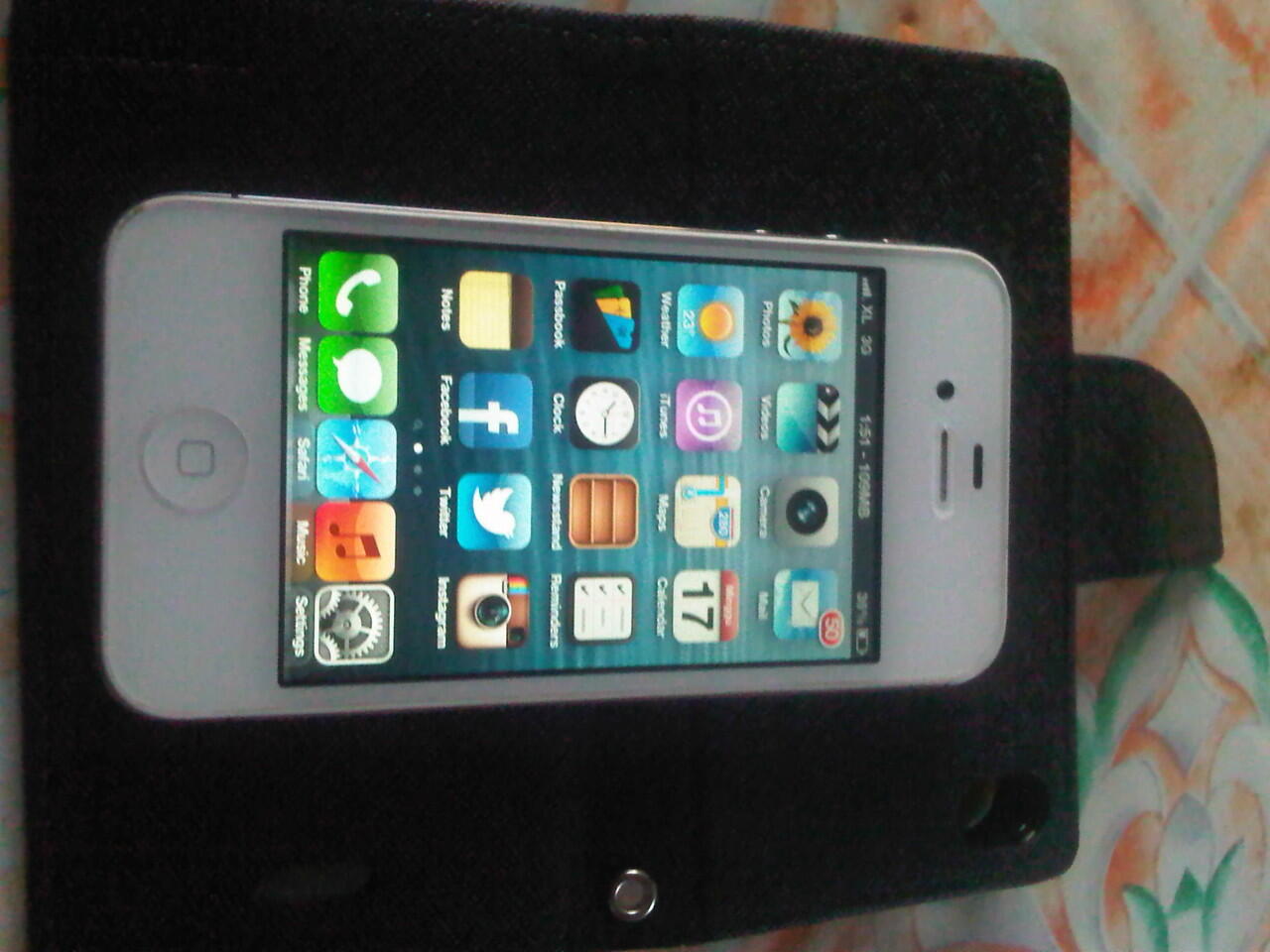 Dijual CEPAT Iphone 4s 16GB