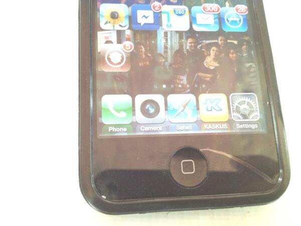 Iphone 4G, Rp 3.500.000