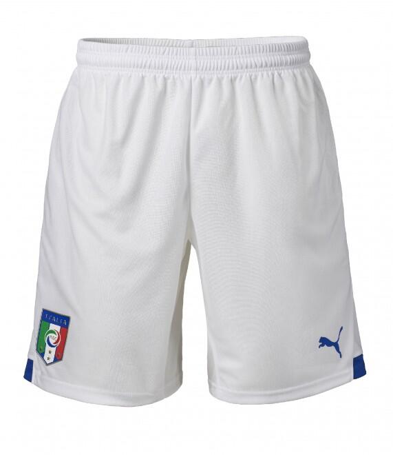 PRESENTASI JERSEY BARU TIMNAS ITALIA