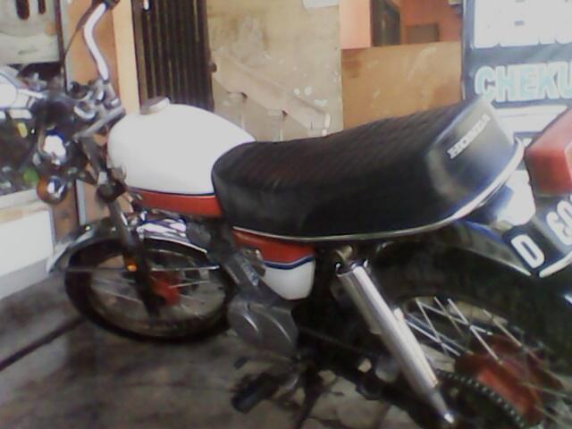 HOnda CB 125 th75 bandung