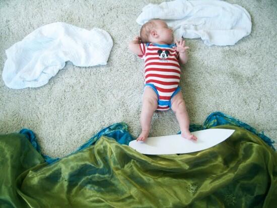 Bayi2 lucu ketika dikerjai oleh orangtuanya