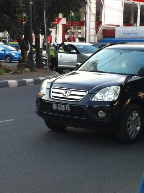 Pantaskah polisi ini??