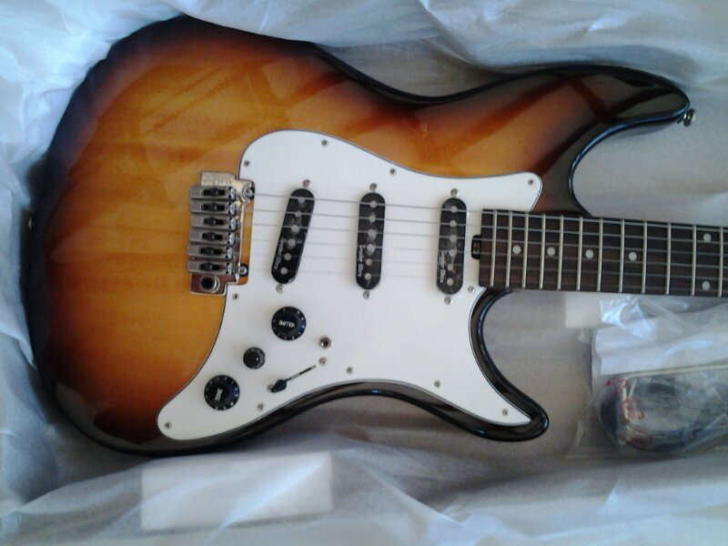 gitar dan bass baru,,original dan murah meriah,,,