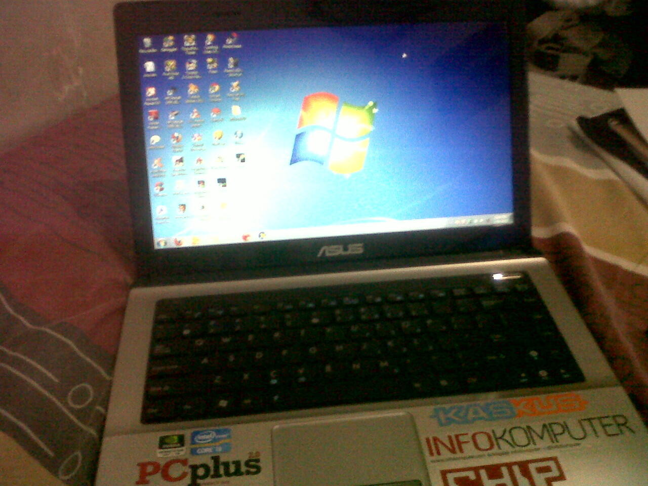 Jual laptop ASUS A43SJ-VX395D Black masih garansi