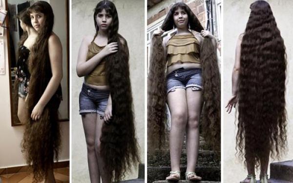 Gadis Seksi ini jual rambutnya demi beli rumah!! &#91;FULL PICT&#93;