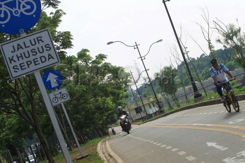 Tempat ngumpul GOWES jalur BKT -- for all types of bikes