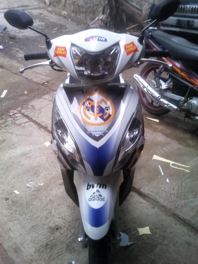 Gambar Modifikasi Motor Honda Spacy Dengan Stiker Terunik Earth