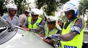 &#91;PENTING&#93; Ini Yang Harus Agan Lakukan Saat Ada Razia Kendaraan Bermotor.