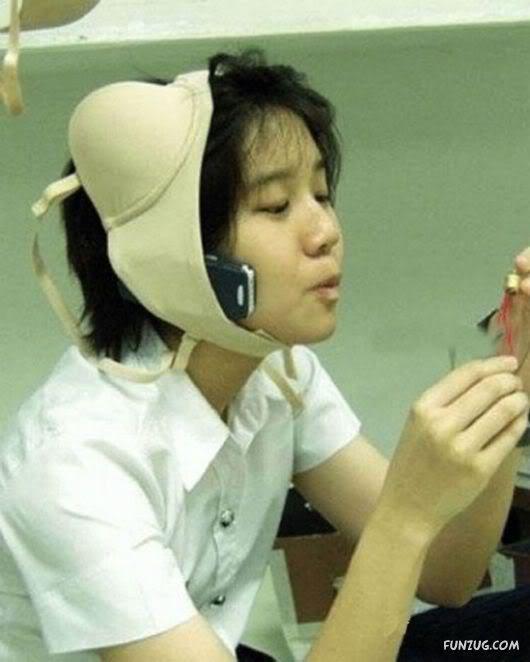 Akibat gak kebeli handsfree