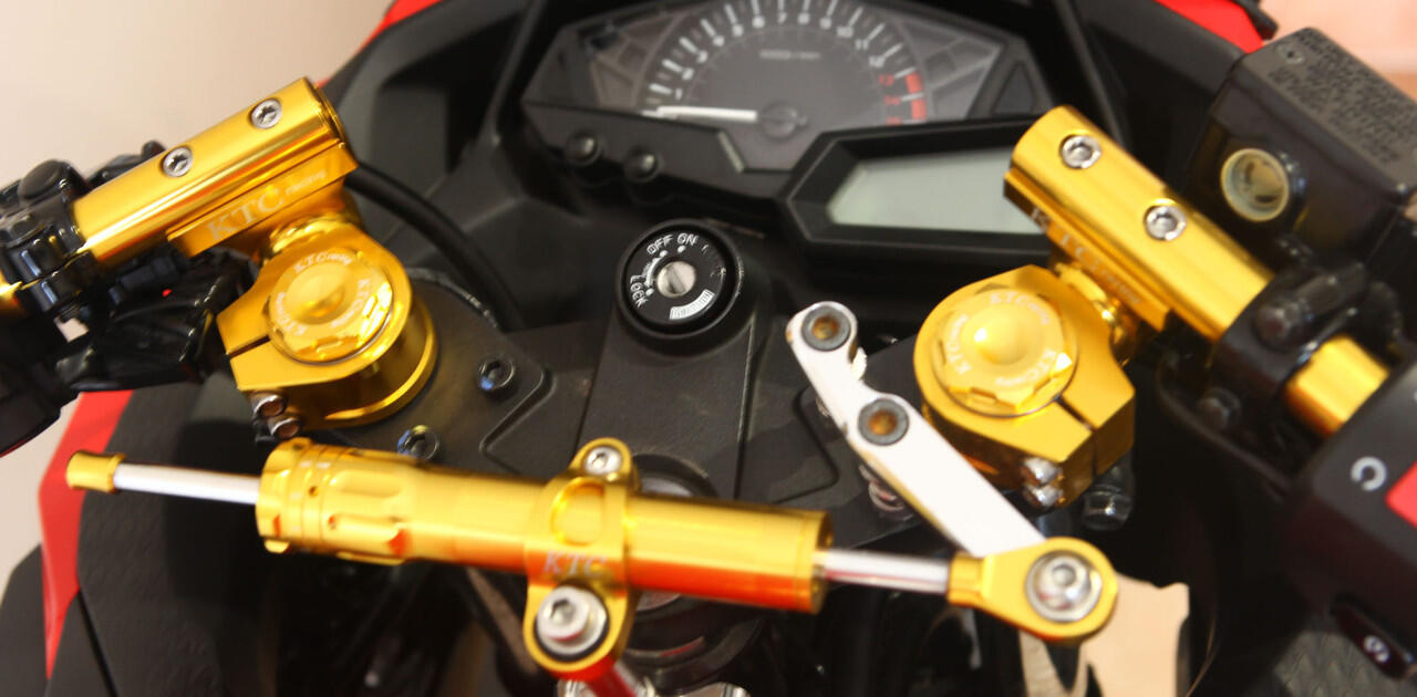 Jual Kawasaki NINJA 250 Fi ABS full modif STNK 02/13 like new