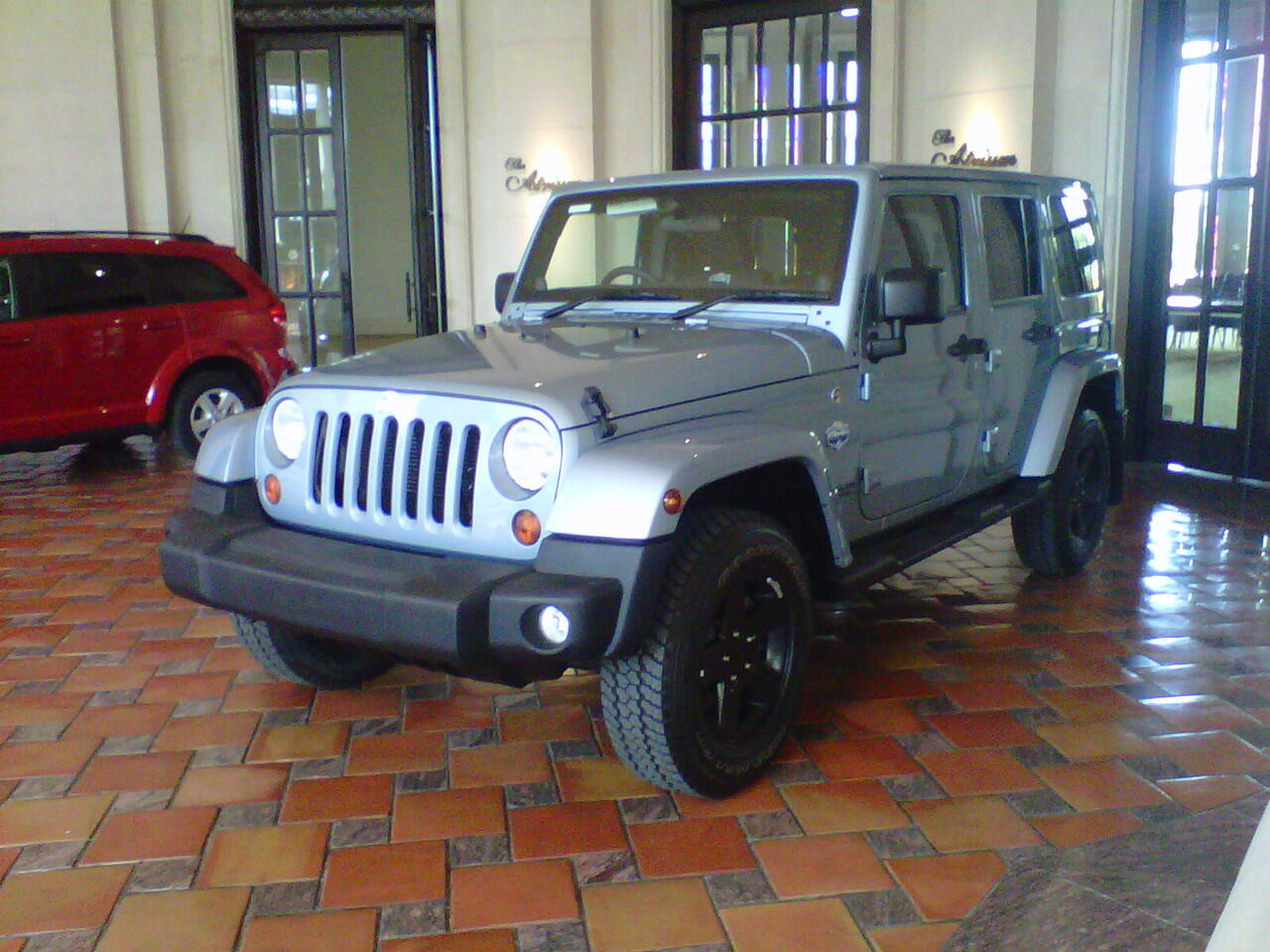 JUAL WRANGLER SAHARA 4 DOOR ARTIC