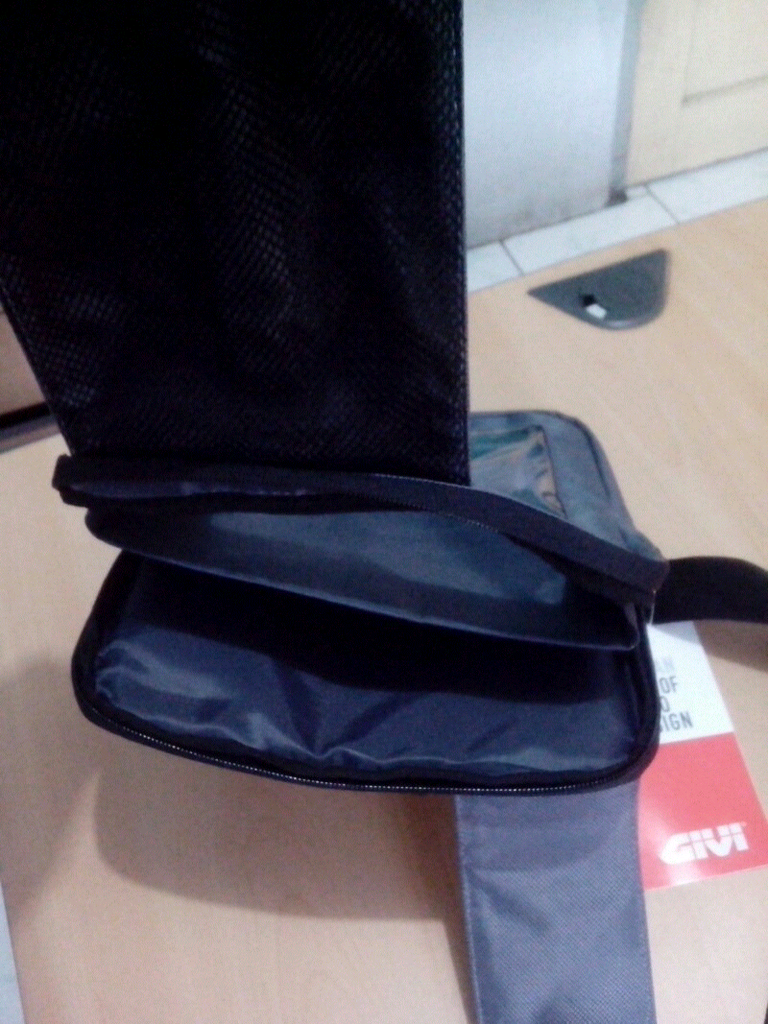 sling iPad case givi