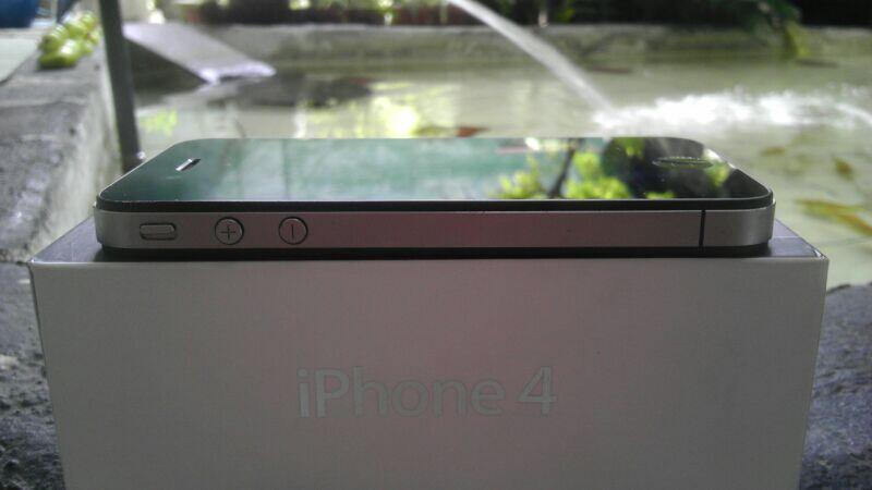 Iphone 4 GSM 32GB Black Fullset (Surabaya & Sidoarjo)