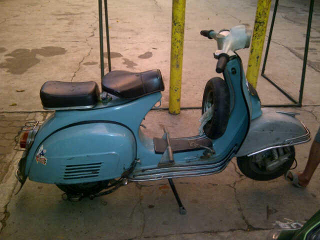 vespa bajaj deluxe muraah