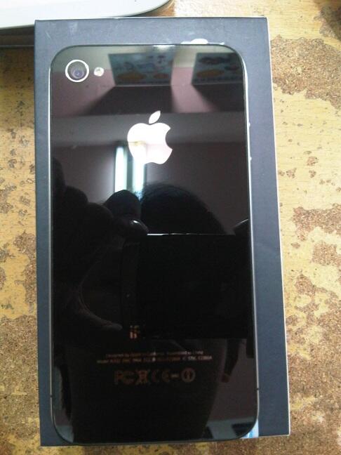 iPhone 4G 16GB FU black mulus banget , komplit ( garansi personal ) rekber / COD