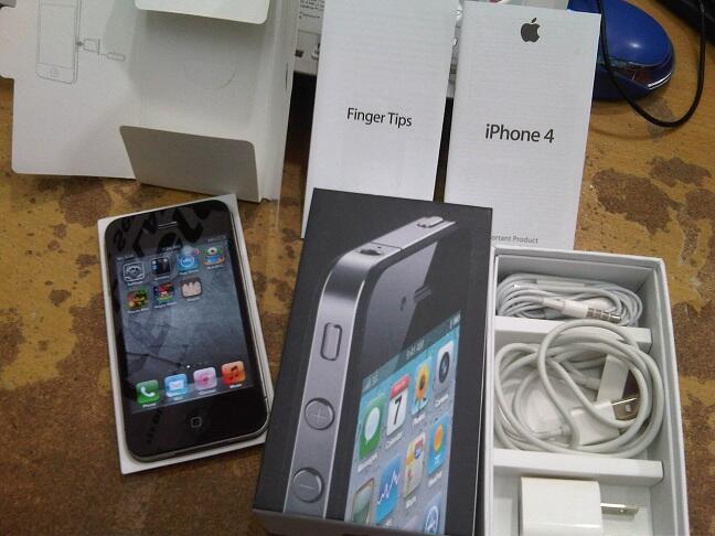 iPhone 4G 16GB FU black mulus banget , komplit ( garansi personal ) rekber / COD