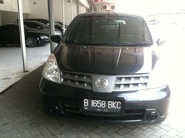 Nissan grand livina 2010 at