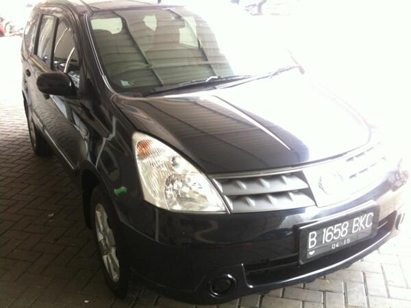 Nissan grand livina 2010 at