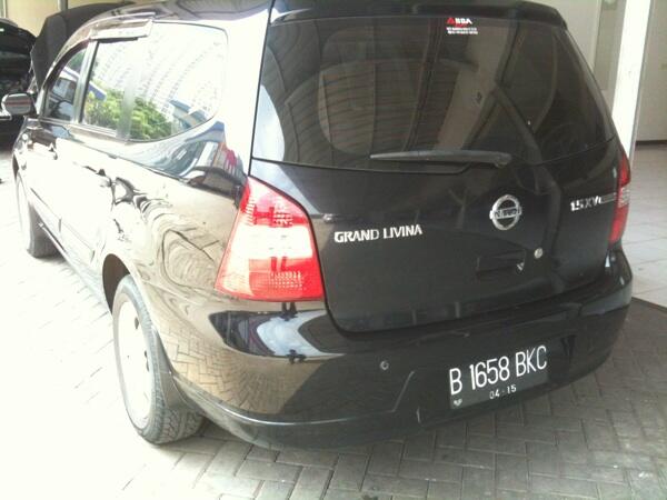 Nissan grand livina 2010 at