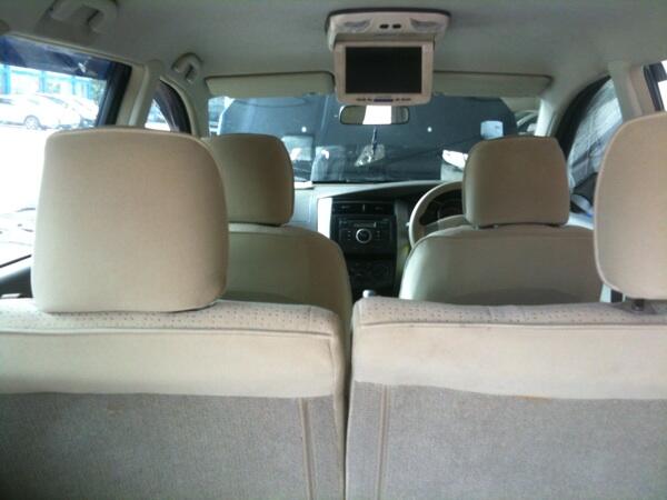 Nissan grand livina 2010 at