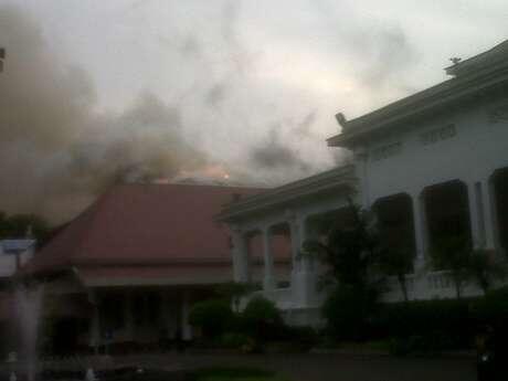 Gawat Gan!!! ISTANA PRESIDEN KEBAKARAN