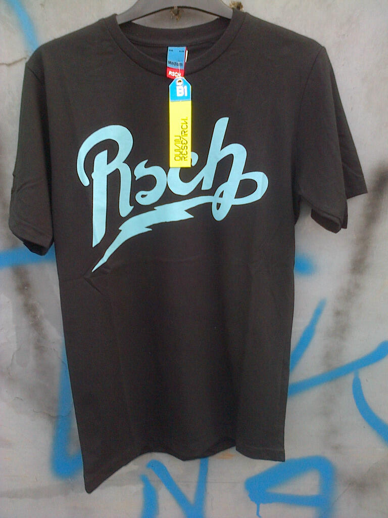 terjual t shirt kaos distro ouval research t shirt terjual t shirt kaos distro ouval research t shirt
