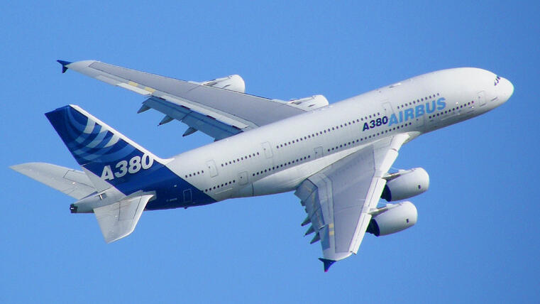 ANTARA AIRBUS A320 dan PTDI 