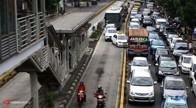 Ahok: Masuk Jalur Transjakarta Ketabrak, Bukan Salah Sopir