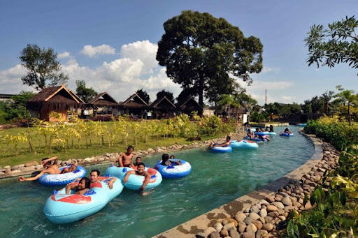Tempat Wisata Makassar, kalo di tempat agan apa ?