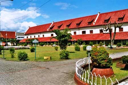 Tempat Wisata Makassar, kalo di tempat agan apa ?