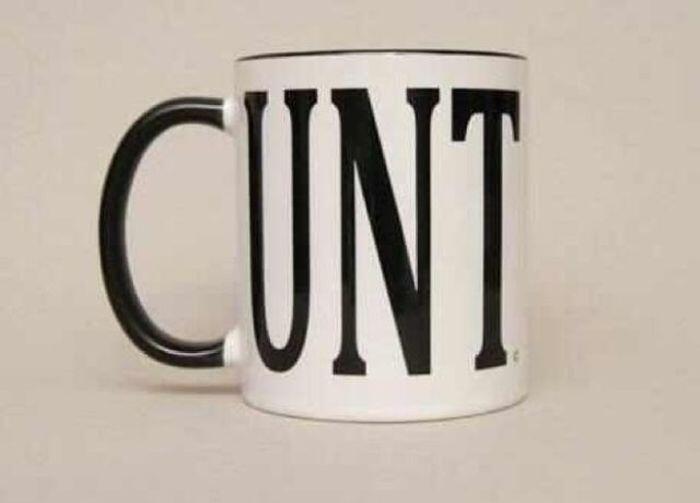 Cangkir Kopi yang unik