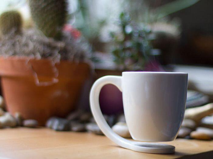 Cangkir Kopi yang unik