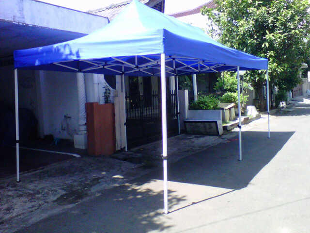 Terjual Jual tenda persegi model lipat dan tenda promosi 