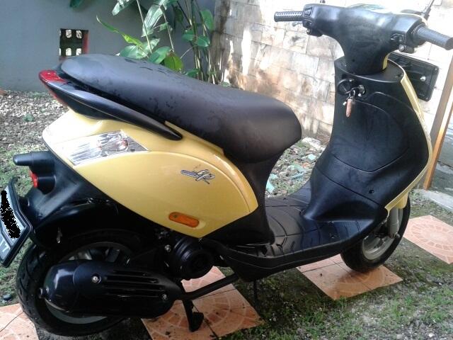 Piaggio Zip100 Yellow Terawat Km Rendah, Surat Lengkap