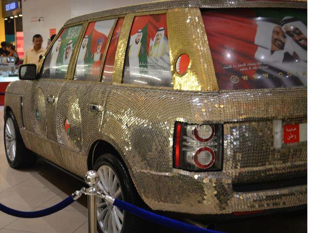 &#91;WOW!&#93; Range Rover ini Dilapisi 57.412 logam !