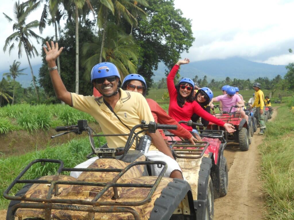 Jatiluwih, pesona alam pegunungan dan persawahan yang menakjubkan.