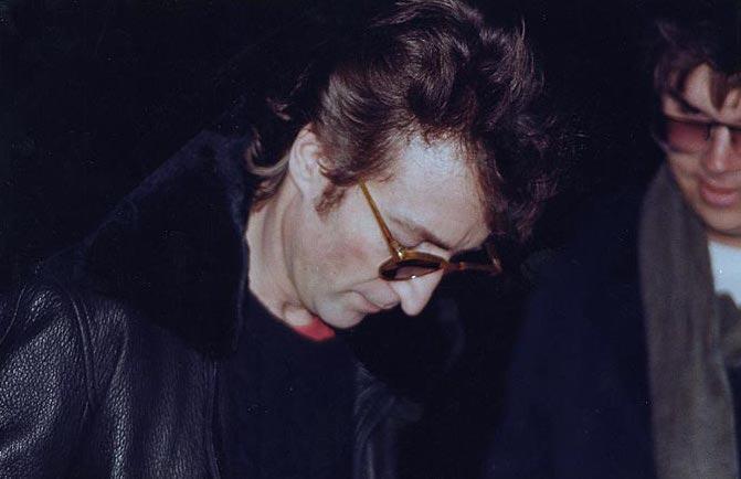 Misteri kematian John lennon
