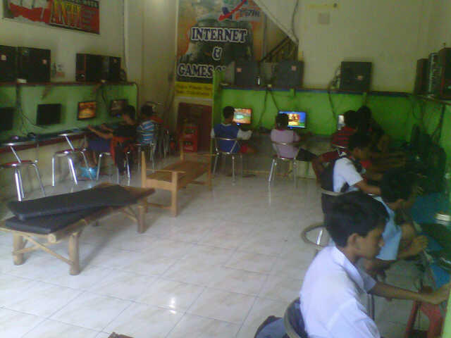 Dijual PC Warnet dan Game online
