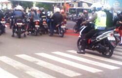 polisi juga langgar lalu lintas gan