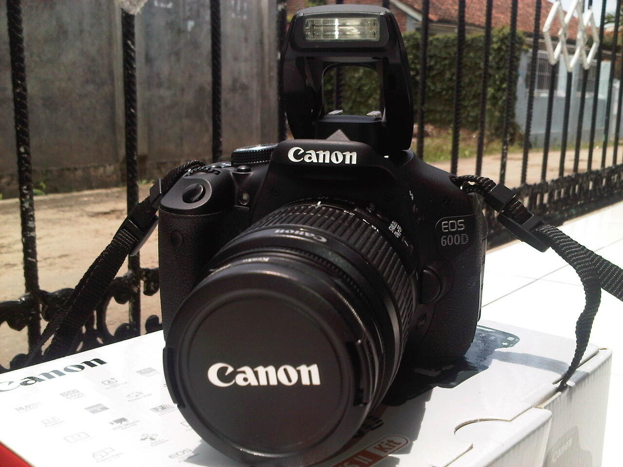 JUAL CAMERA EOS 600D SEGERA!